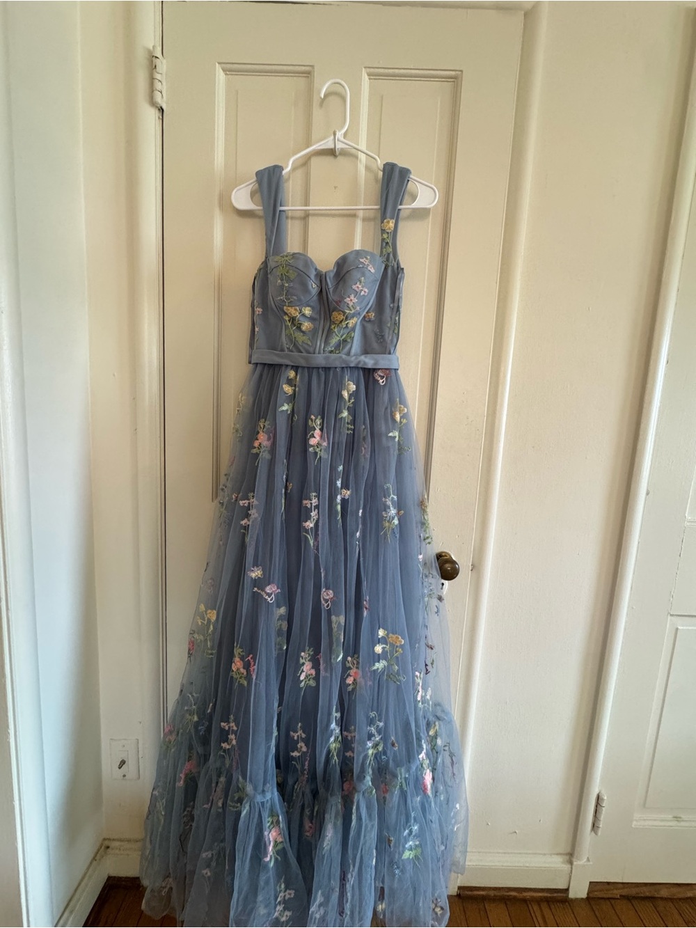 Zapaka Blue Floral Embroidered Tulle Maxi Dress – Size M – Bridesmaid / Formal
